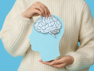 Problémy s pamäťou, sústredením alebo hľadanie správnych slov už nie sú len „príznakom veku“. Môžu byť prvým signálom, že mozog potrebuje väčšiu podporu. Podľa odborníkov totiž počet pacientov s demenciou a Alzheimerovou chorobou neustále rastie – a začína nenápadne.